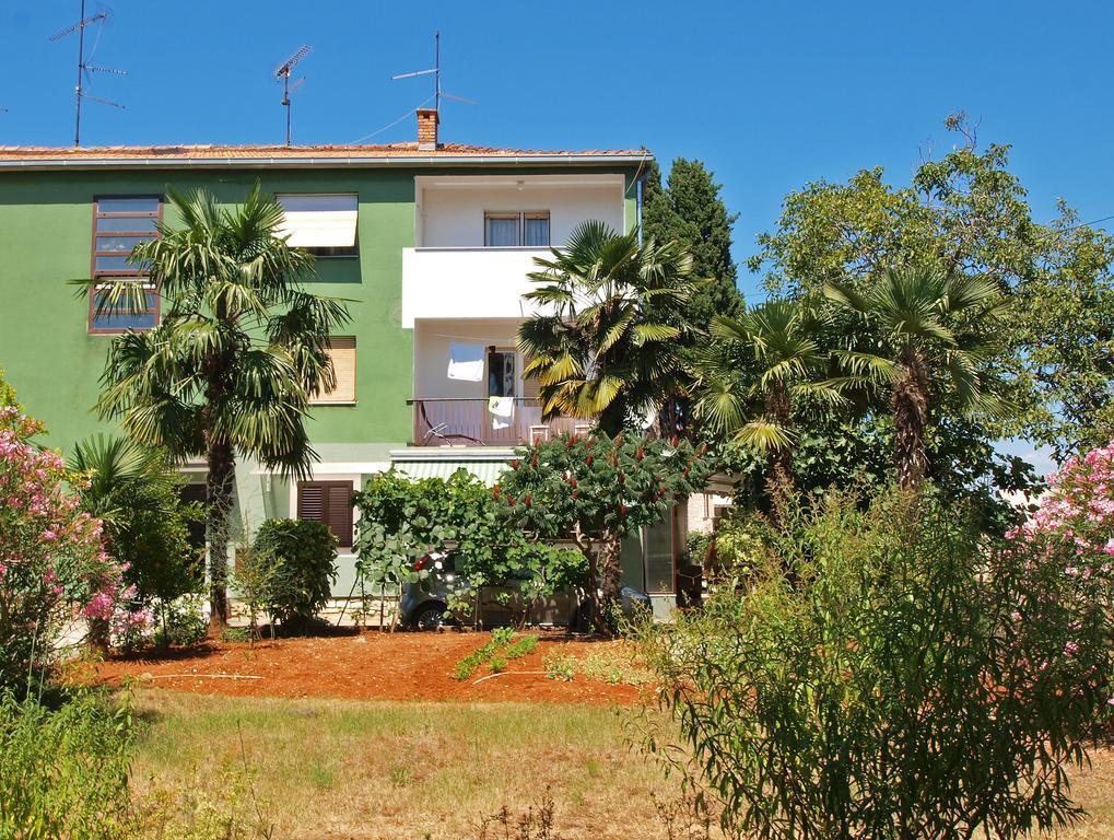Apartments Fuma 161 罗维尼 外观 照片